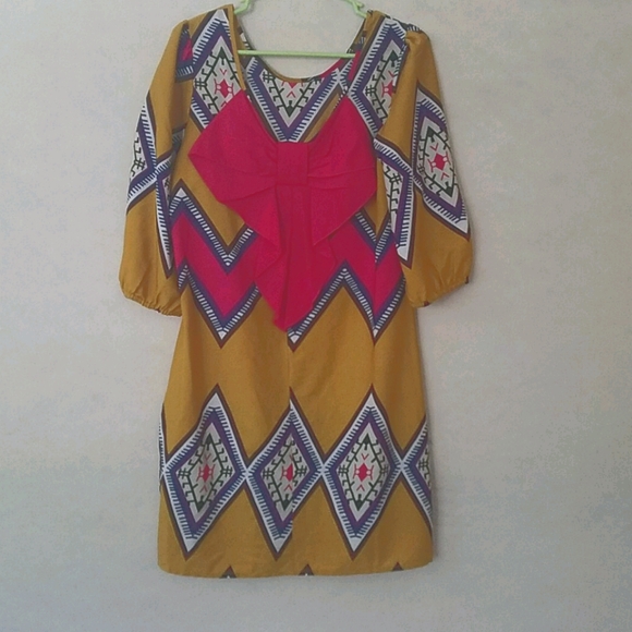 Truth NYC Beautiful dress with bow - Picture 1 of 4